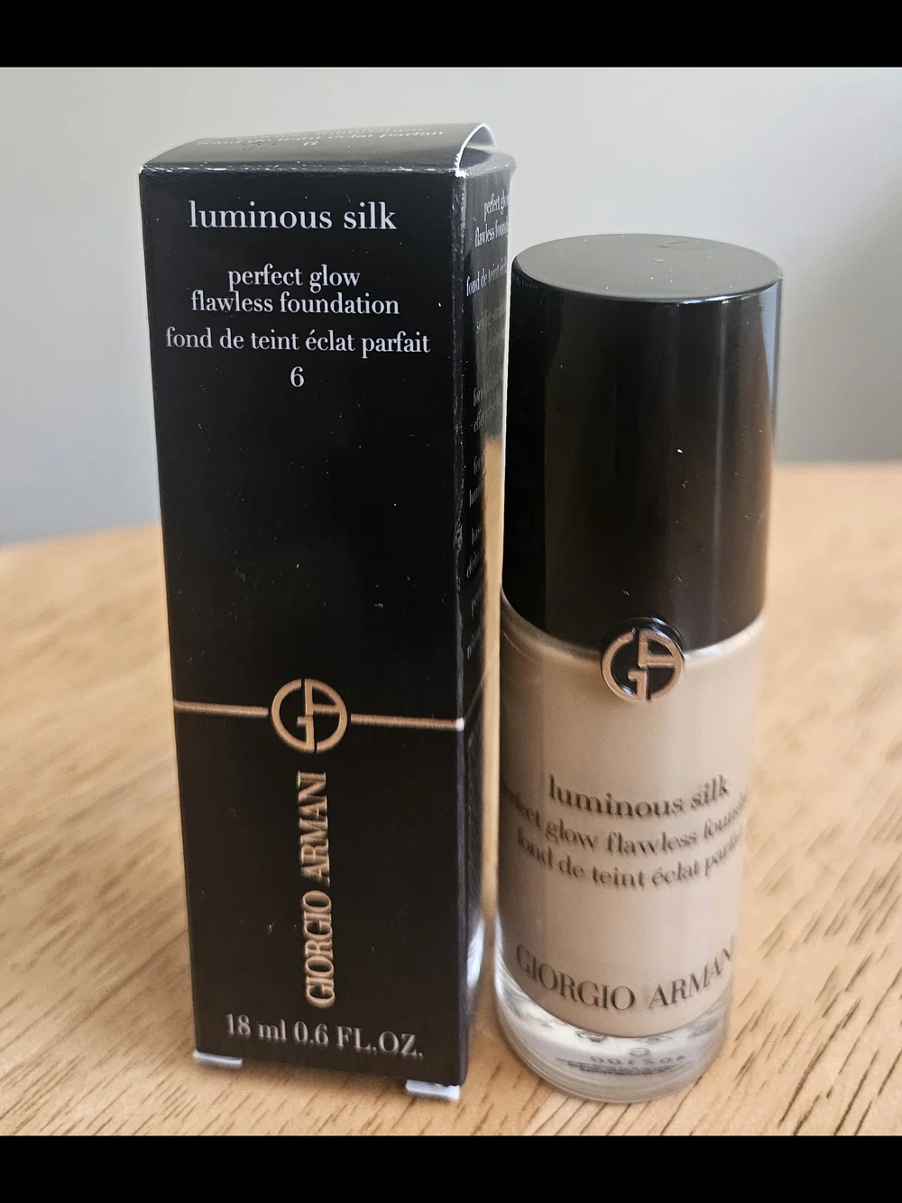 Giorgio Armani Luminous Silk Foundation — Beige 6